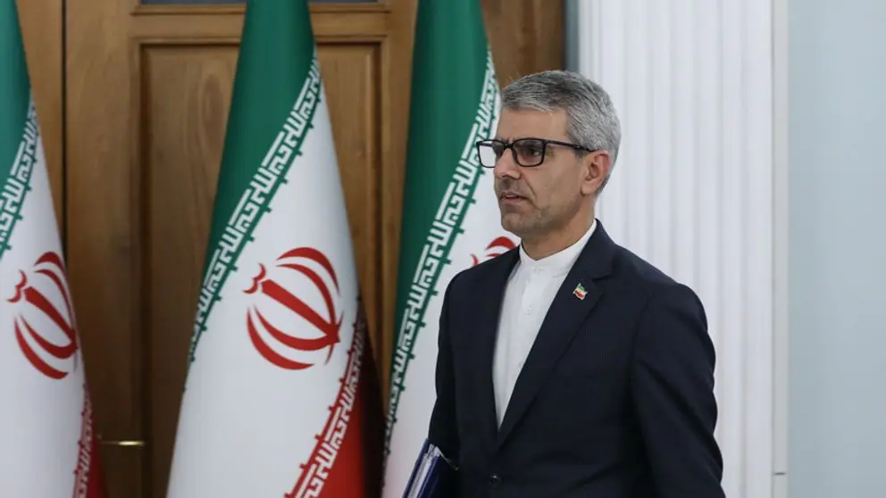 قبل تنصيب ترامب.. إيران تؤكد مفاوضاتها مع دول الترويكا الأوروبية سعيًا لحل أزمتها النووية