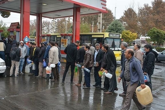 افزایش قیمت بنزین شوکی تازه به سفرههایی است که هر روز کوچکتر میشوند