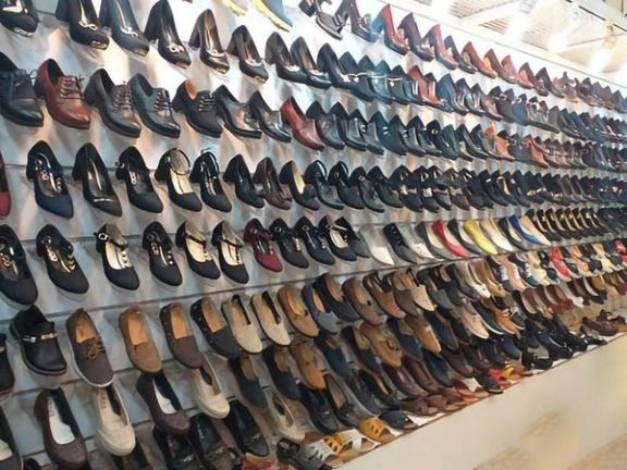 رییس اتحادیه کفاشان دستدوز تهران: قیمت کفش ۵۰ درصد افزایش یافته و مردم توان خرید ندارند