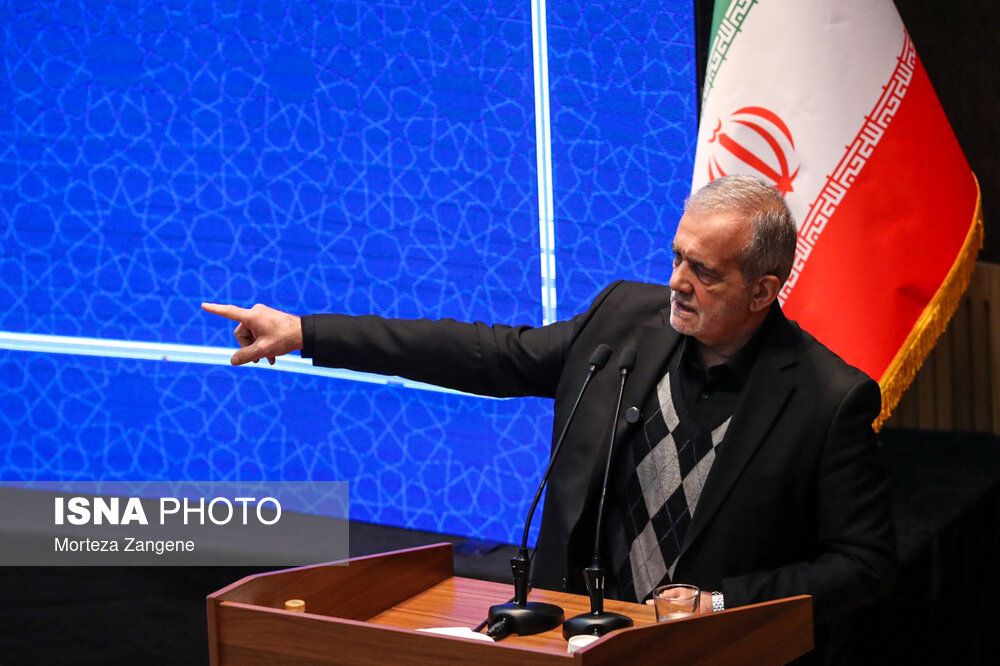 اذعان پزشکیان به کمبود پول و انرژی: می‌گویند دست به شرایط نزن چون درد دارد