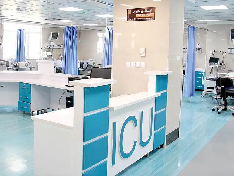 مشکلات معیشت و عدم رسیدگی به مطالبات کادر درمان؛ پرستاران خرم‌آباد تجمع کردند