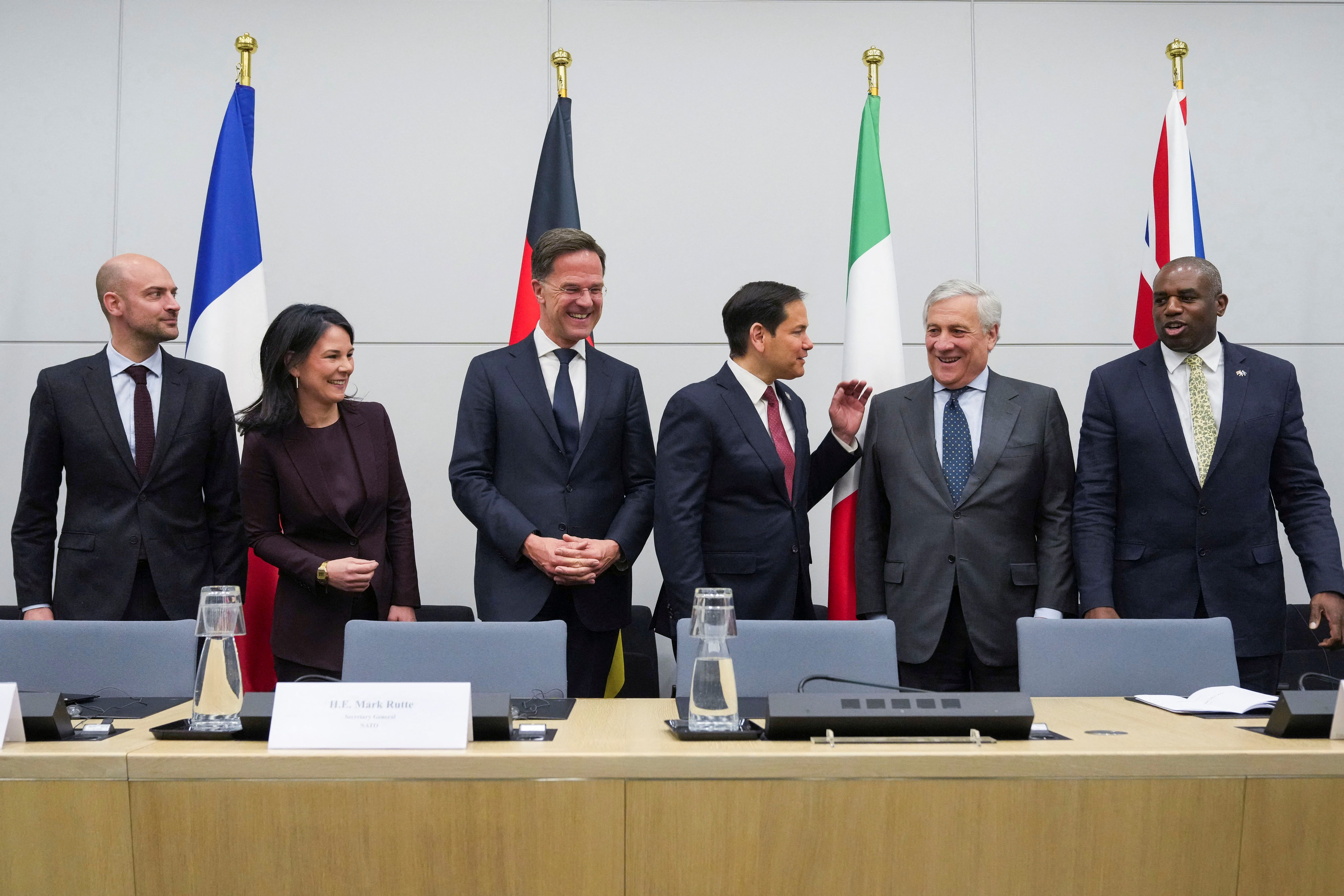 روبیو در برابر فشار اروپا: تا چند هفته دیگر می‌فهمیم روسیه درباره آتش‌بس جدی است یا نه