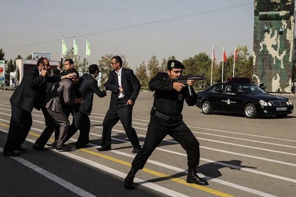 در پی اعتراضات دیماه و نگرانیهای امنیتی، سطح حفاظت استانداران و فرمانداران افزایش یافت