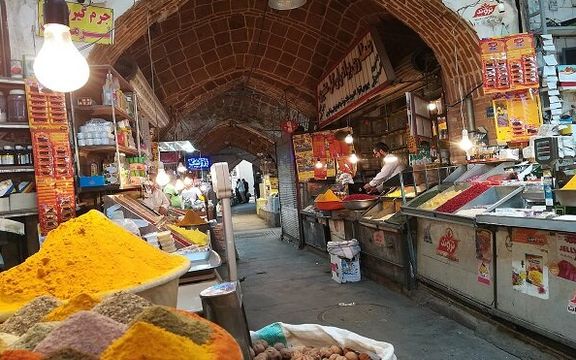 جمعبندی پیامهای مردمی: کمر شهروندان زیر بار فقر و نداری خم شده و خرید شب عید معنی ندارد