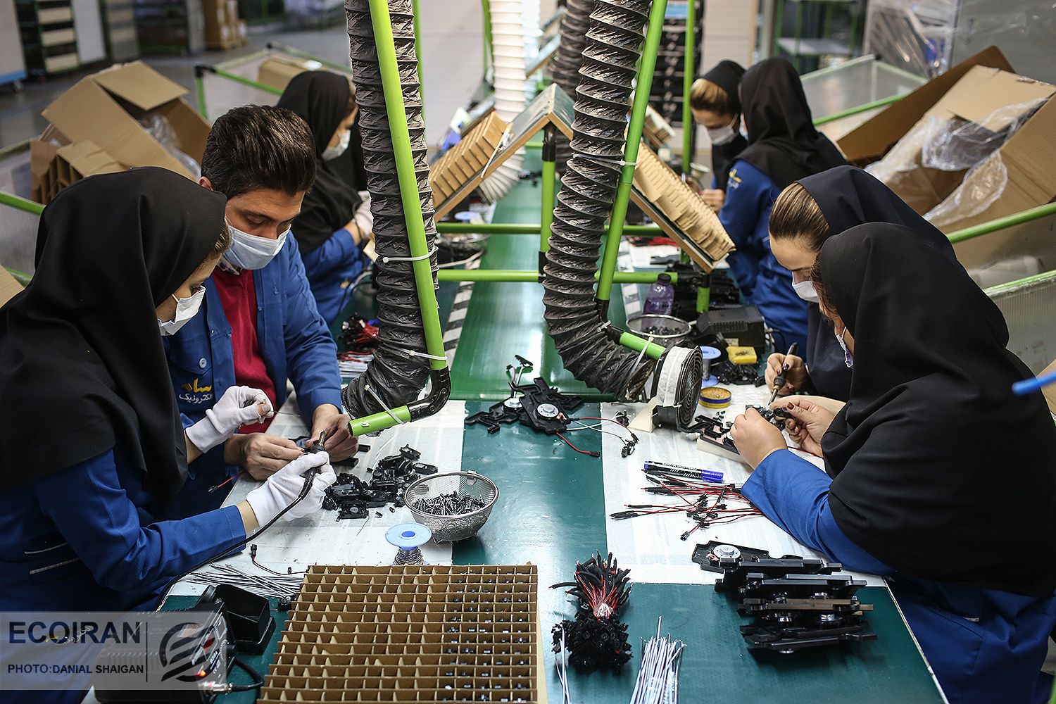 درخواست ۱۷ نهاد برای اتحاد جنبش‌های زنان و کارگران در آستانه روز زن