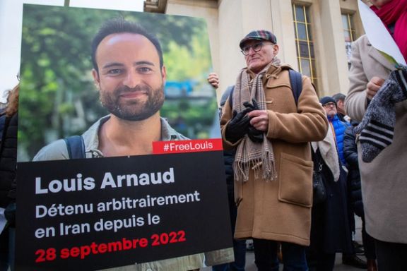 تظاهرات برای آزادی لویی آرنو و دیگر شهروندان فرانسوی زندانی در ایران، پاریس، هشتم بهمن ۱۴۰۱