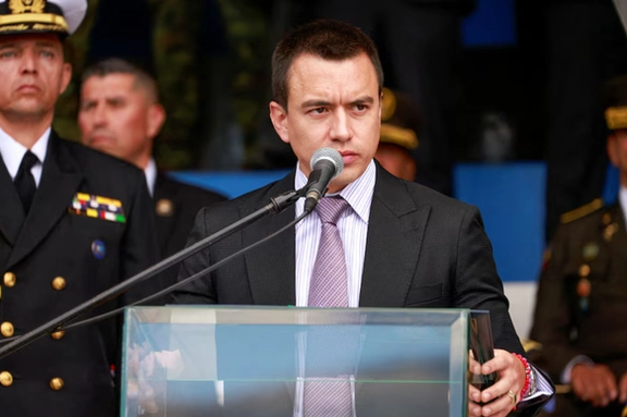 اکوادور: خودرو رییسجمهوری هدف حمله قرار گرفت، اما او آسیب ندید