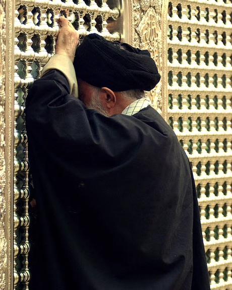 صحيفة أميركية: انهيار النفوذ العسكري والاقتصادي لإيران وسط فشل دعم روسيا والصين