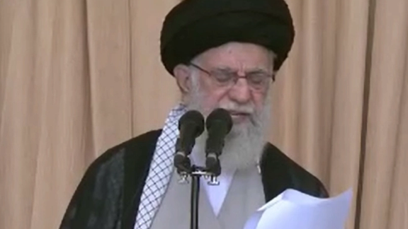 متجاهلا الانتقادات الدولية.. خامنئي يصف الهجمات الإيرانية على إسرائيل بـ"المشروعة"