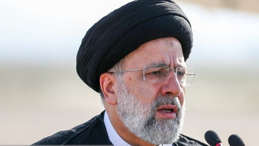 ابراهیم رئیسی: از مشکلات معیشتی که بعضا برای مردم در شهر و روستا وجود دارد آگاهم