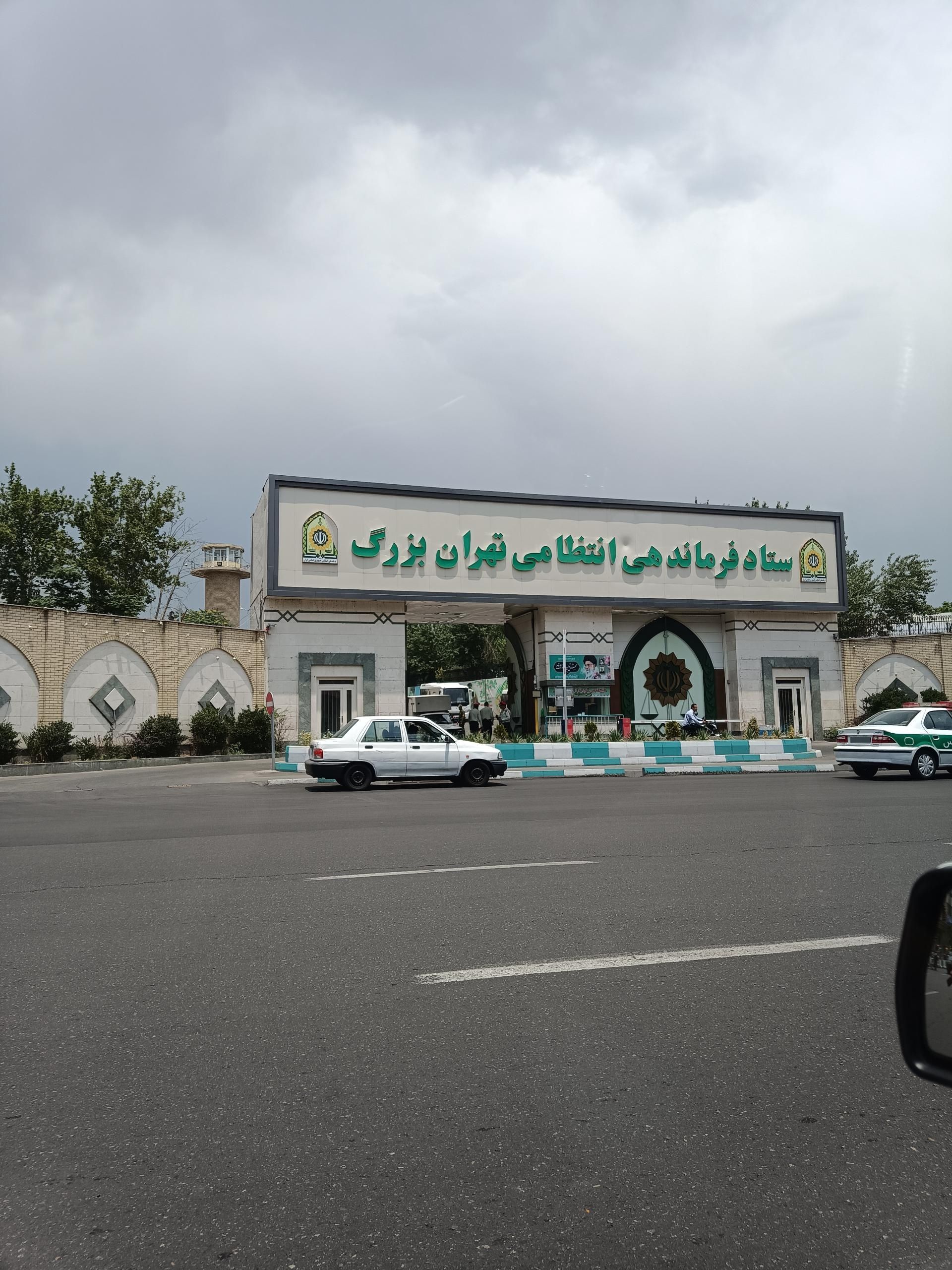 بریتانیا، فرماندهی انتظامی جمهوری اسلامی و ۱۰ فرد در ایران را تحریم کرد