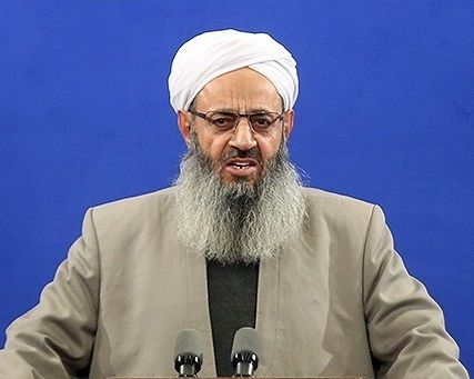 مولوی عبدالحمید: علمای اهل سنت در موارد مختلف با نظام همکاری داشتند