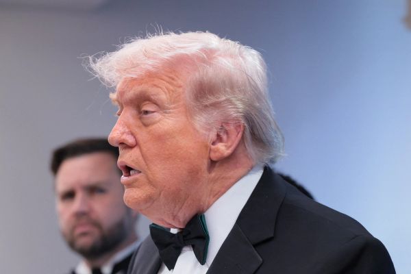 جنگ ایران و قمارهای سیاسی، ترامپ را از الگوی ماکیاولی دور کرده است