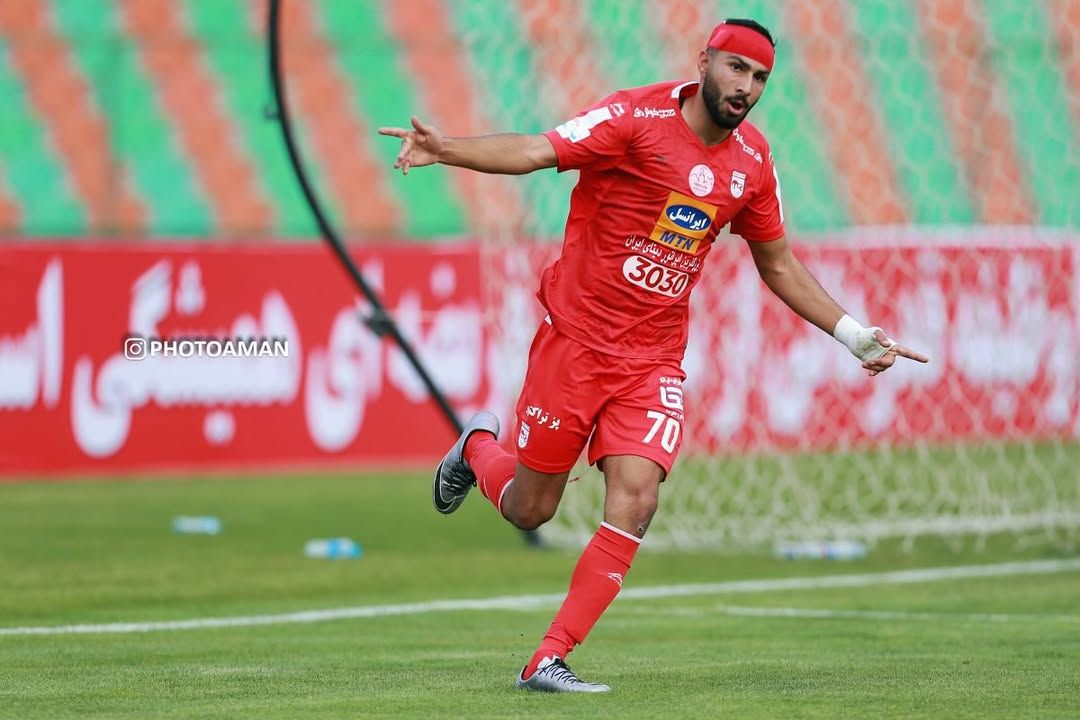 امیر نصرآزادانی از زندان: از ته دل بابت قهرمانی تراکتور خوشحالم، اما کاش کسی یاد من هم بود