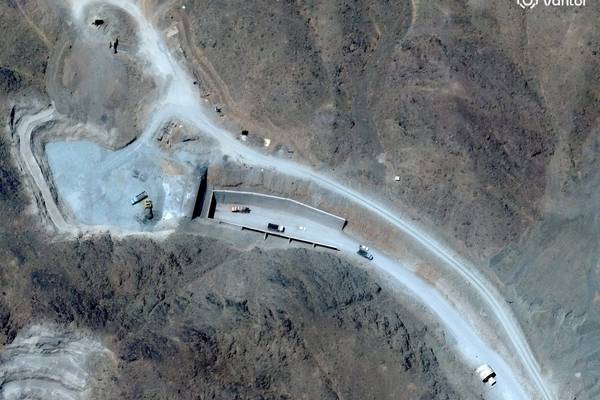 تصاویر ماهوارهای از تغییرات در اطراف تاسیسات هستهای در نطنز، فردو و اصفهان روایت میکنند