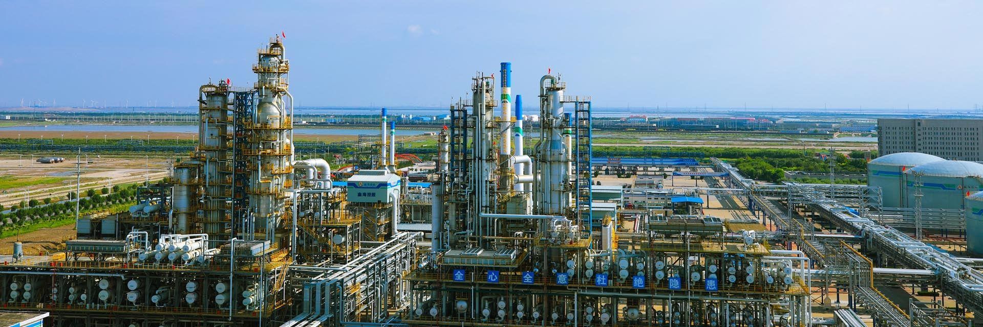 Trump says China can resume oil purchases from Iran