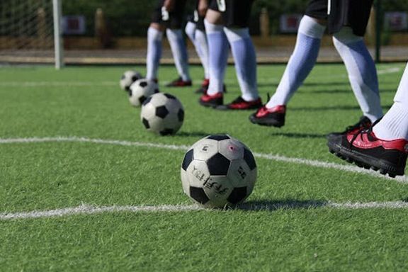 روزنامه ایران خبر داد: دادخواست اعدام برای مربی فوتبال از سوی ۸ پسر آزاردیده