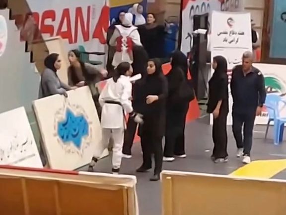 درگیری دو خواهر با دیگران در حضور مربیان تیم ملی، در روز اول لیگ تکواندوی زنان