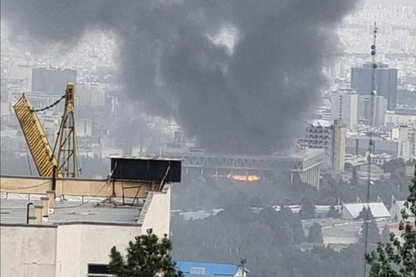 روایت «فرانس ۲۴» از درگیری مستقیم بین «دشمنان قسمخورده» در جنگ ۱۲ روزه