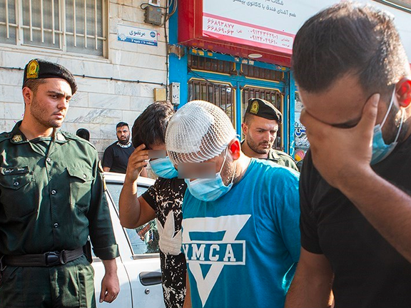 دادستان شهرستان ری گرداندن متهمان در خیابانها را دارای «تبعات مثبت» در اصلاح جامعه خواند