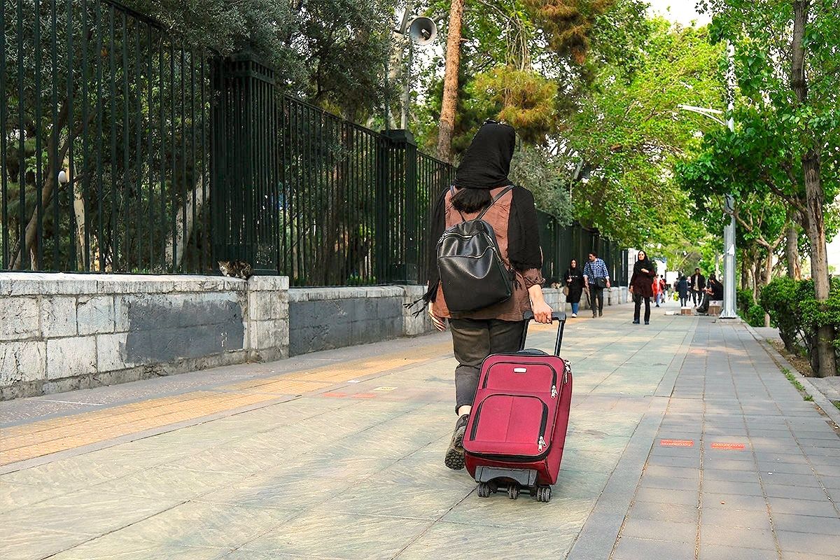 Iran courts expatriates after war but faces deep distrust