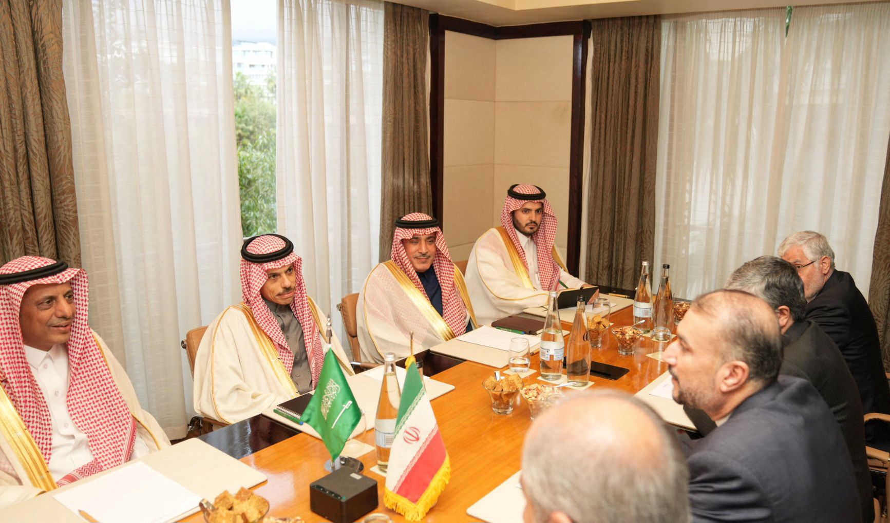 Saudi, Iranian FMs Hold Phone Call After Football Incident