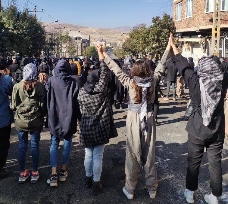 ترحيب عالمي واسع بقرار مجلس حقوق الإنسان التابع للأمم المتحدة بشأن جرائم النظام الإيراني