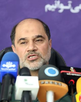 فرمانده قرارگاه خاتمالانبیا سپاه: بابت مطالباتمان از دولت نفت خام میگیریم