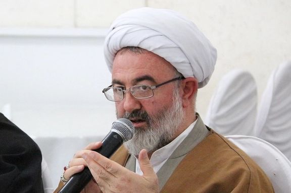 خودروی امام جمعه شاهرود واژگون شد و کتف او در رفت