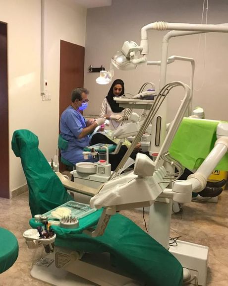 أمين مجلس تعليم طب الأسنان: مستقبل الطب في إيران يتجه نحو الانهيار