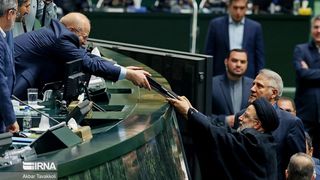 Iran Extends An Outdated Development Plan Instead Of A New One