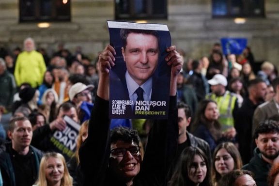 نامزد میانهرو حامی اتحادیه اروپا در انتخابات ریاست جمهوری رومانی پیروز شد