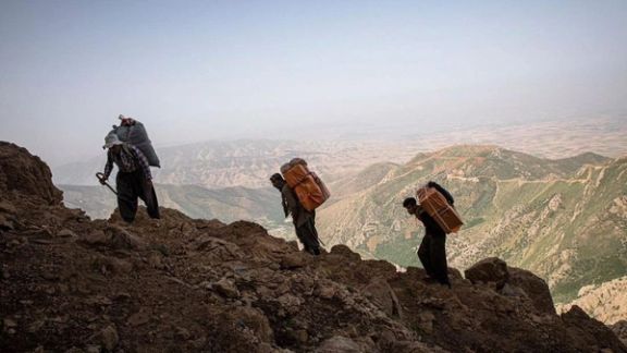 یک کولبر ایرانی در مرز پیرانشهر با شلیک نیروهای سپاه زخمی و در اقلیم کردستان عراق بستری شد