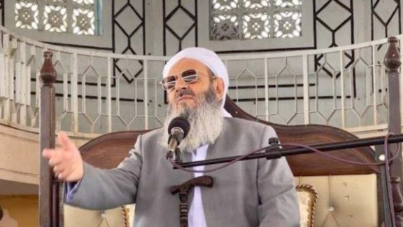 مولوی عبدالحمید: نهادهای حکومتی خانواده کشتهشدگان را برای رضایتدادن تحت فشار گذاشتهاند