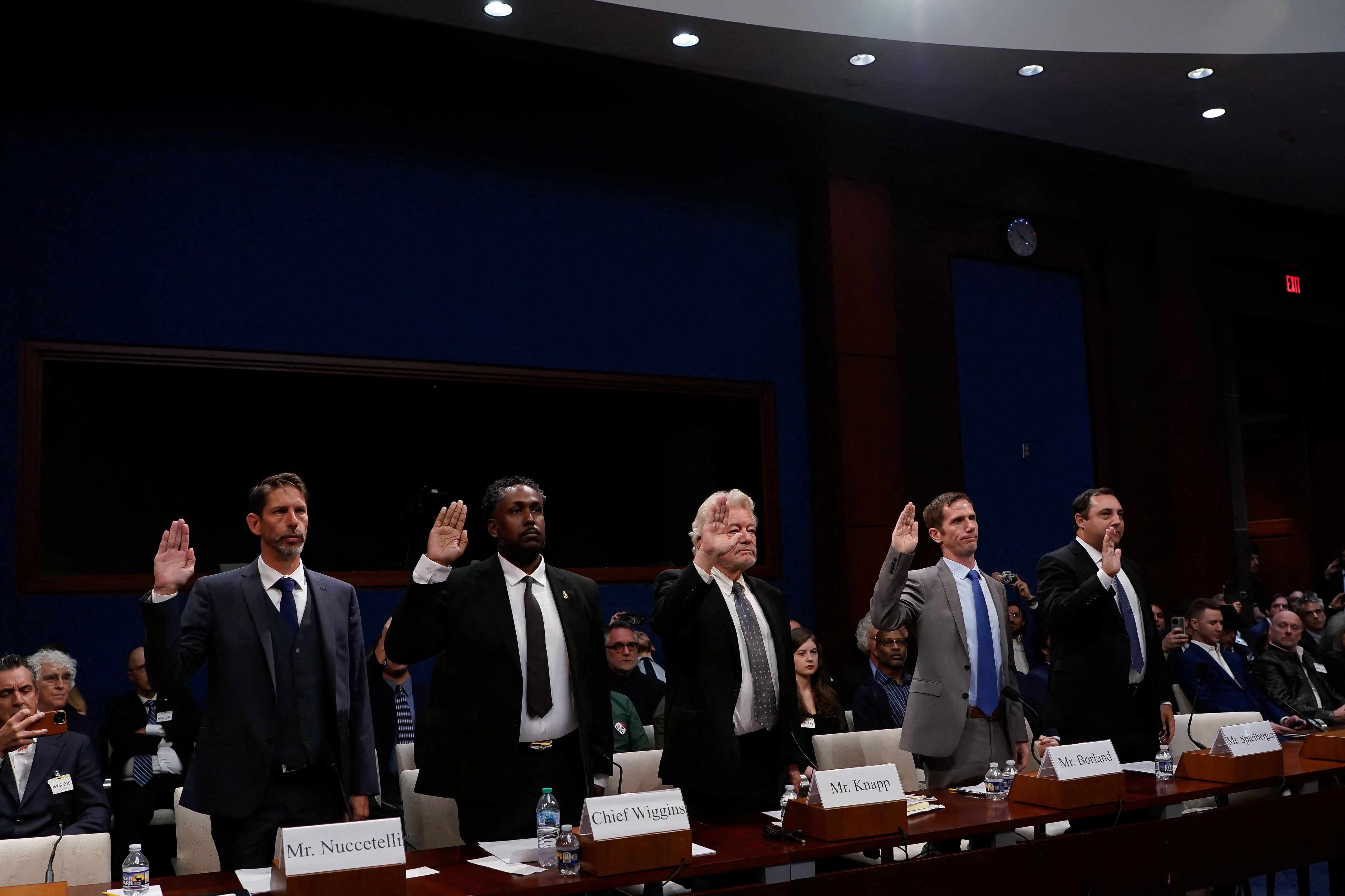 شهادت‌های شگفت‌انگیز در کنگره آمریکا: موشک هلفایر به جسم ناشناخته برخورد و از آن عبور کرد