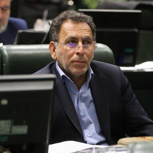 برلماني إيراني يحذر من هجوم محتمل من قبل العدو على المنشآت النفطية في البلاد