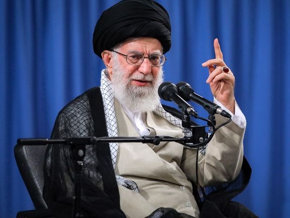 علی خامنهای در دیدار با برخی دانشجویان خواستار «جهاد» در فضای مجازی شد