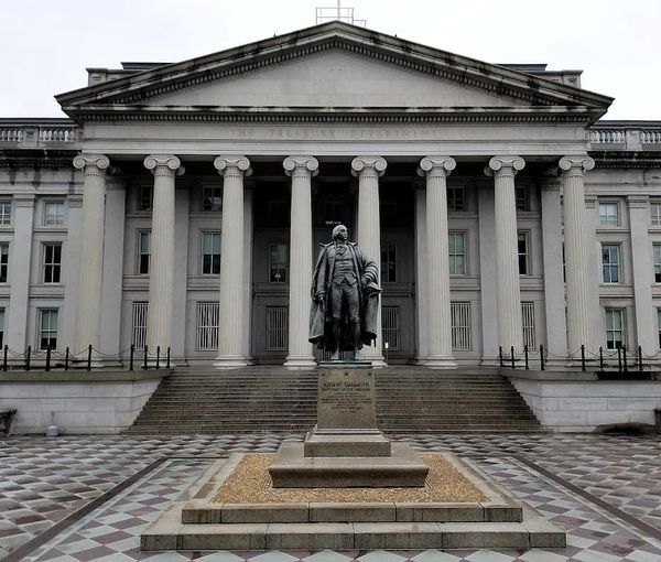 عقوبات أميركية ضد أفراد وكيانات في إيران والصين وهونغ كونغ بسبب "التسلح الإيراني"