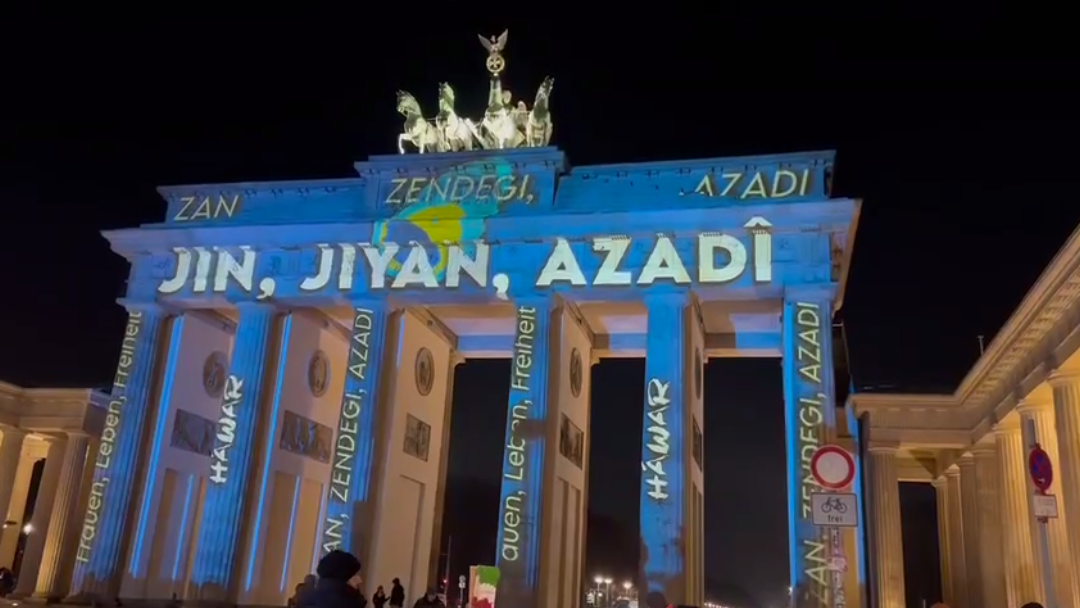 خیزش انقلابی علیه جمهوری اسلامی؛ ایرانیان خارج از کشور در محکومیت اعدام و کشتار تجمع کردند