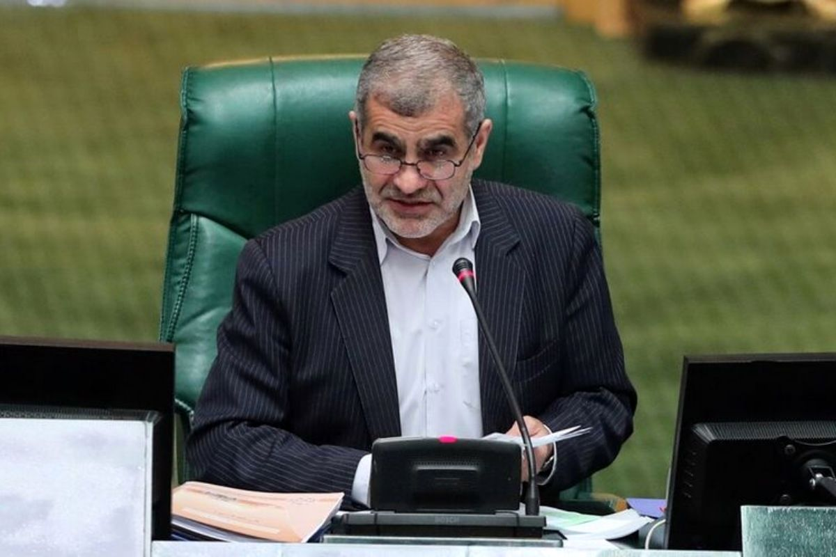 فرزند نایب‌رییس مجلس پس از تصادف با افسر پلیس، با سفارش پدرش آزاد شد