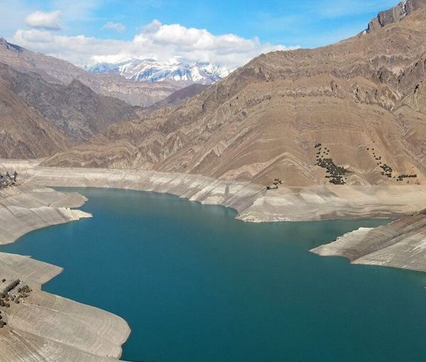 وسائل إعلام إيرانية: انخفاض حاد في مخزون المياه خلف سدود طهران