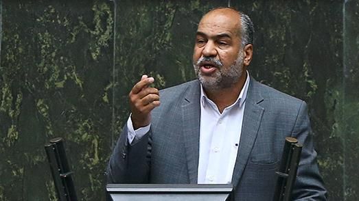 نماینده مهریز: حقوق بازنشستگان تنها برای ۱۰ روز آنها کافی است