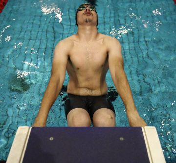 مهرشاد افقری رکورد ملی ۱۰۰ متر پروانه را شکست