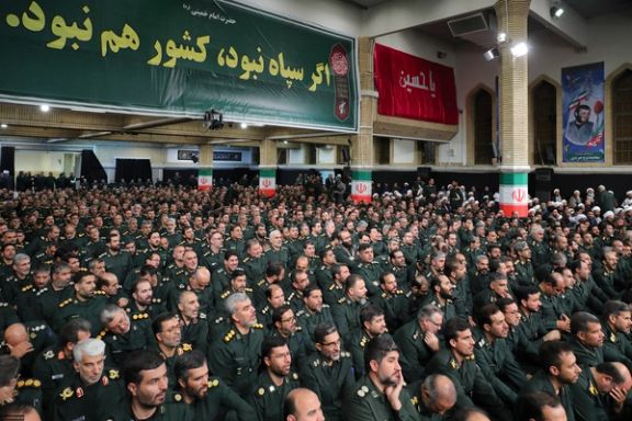 السويد ترحل زوجين إيرانيين لاتهامهما بالتخطيط لقتل 3 يهود والتعاون مع الحرس الثوري