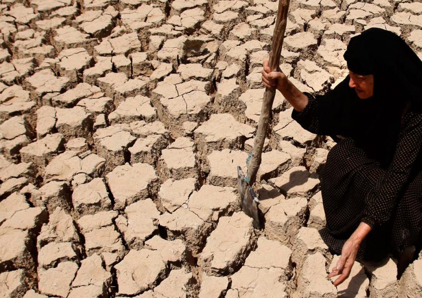 جان دادن از تشنگی زیر باران؛ در «برنامه با کامبیز حسینی» چه اتفاقی افتاد؟