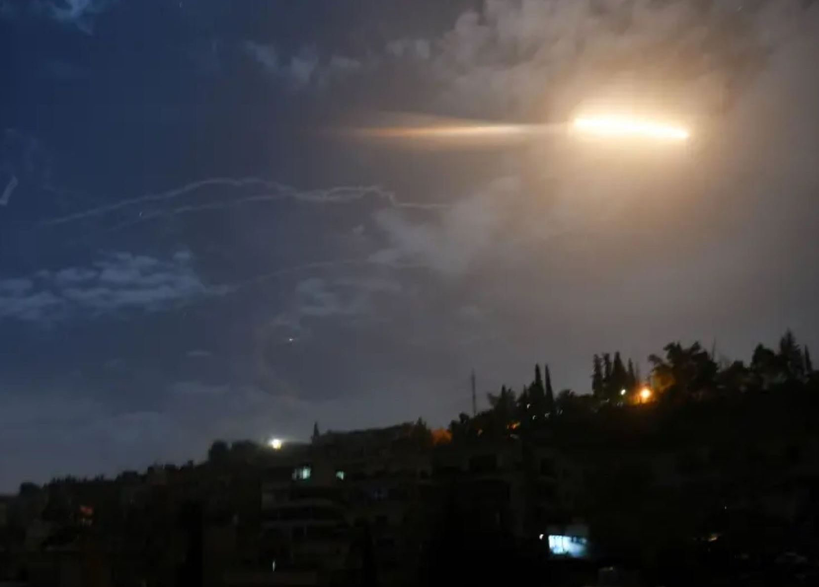 سوریه: حمله اسرائیل سه کشته بر جا گذاشت؛ تکذیب کشته شدن یک فرمانده سپاه