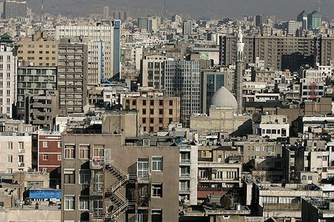 انتظار ۲۷ساله برای خرید خانه زیر سوال؛ فعال کارگری از محاسبه ۱۰۴ساله برای تهران میگوید