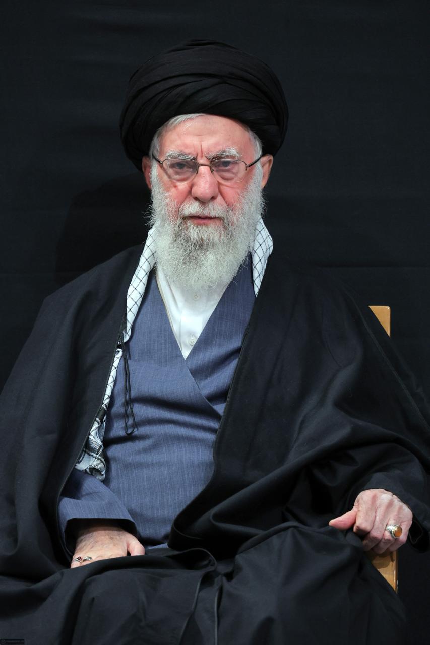 خبرگزاری سپاه پاسداران اظهارات شکدم درباره انحراف جنسی خامنه‌ای را «احمقانه» خواند