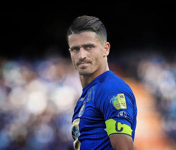 اختصاصی ایران اینترنشنال؛ نیروهای امنیتی مانع حضور وریا غفوری در ورزشگاه شدند