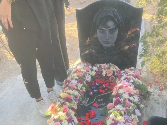 مراسم سالگرد قتل حکومتی آرمیتا گراوند با حضور پرتعداد ماموران امنیتی برگزار شد